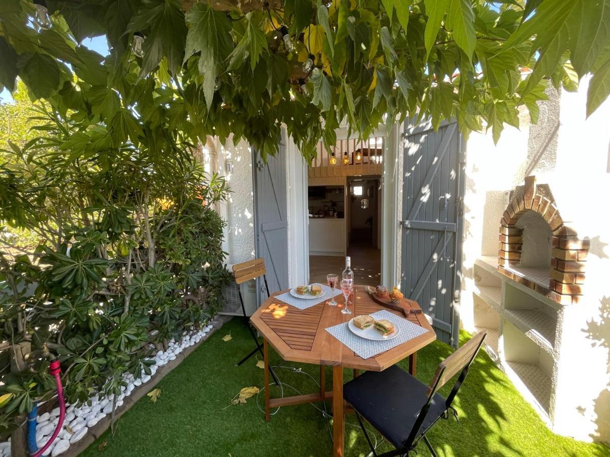 Pavillon Confort Pour 2 Personnes Gruissan Exterior foto