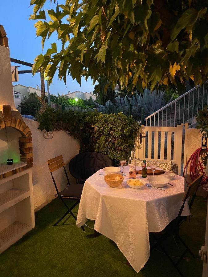 Pavillon Confort Pour 2 Personnes Gruissan Exterior foto